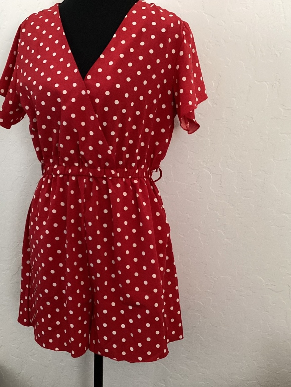 Reoria romper, size S, red with white polka dots, in excellent condition